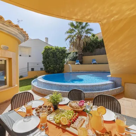 Villa Arata Alcanada